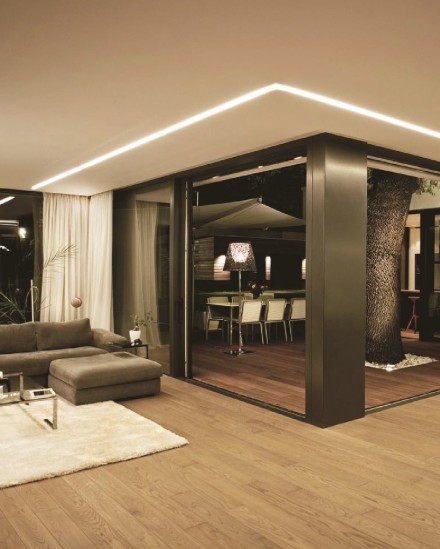 ÉCLAIRAGE LINÉAIRE DÉCORATIF