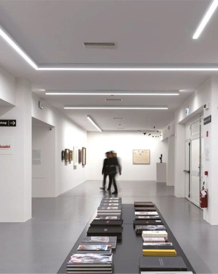 ÉCLAIRAGE LINÉAIRE DÉCORATIF