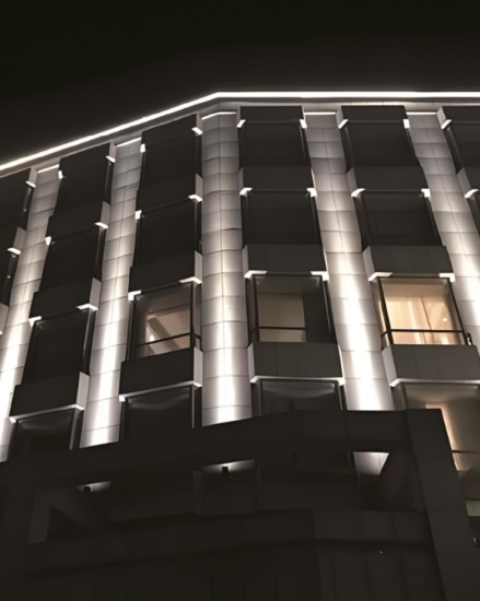 PROJECTEUR LED EXTÉRIEUR