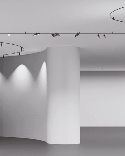 PROJECTEUR MAGNÉTIQUE MOBILE À FIXATION FIXE