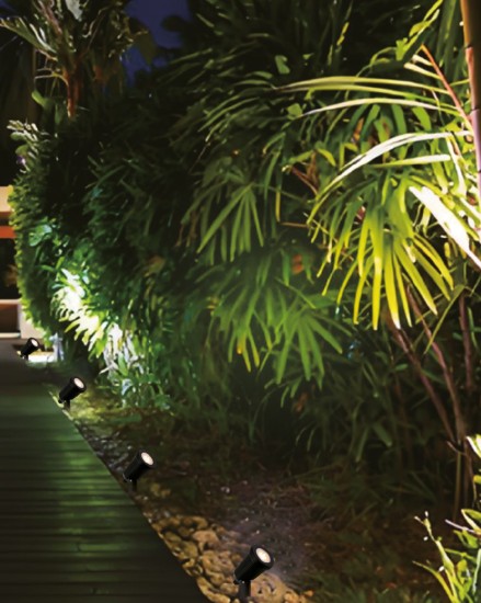 SPOT À PIQUER AVEC LAMPE